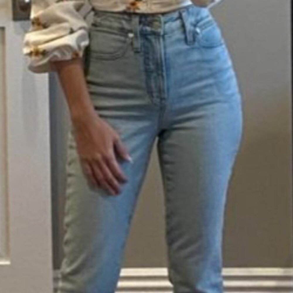 Madewell light wash jeans- Curvy perfect Vintage jeans size 24